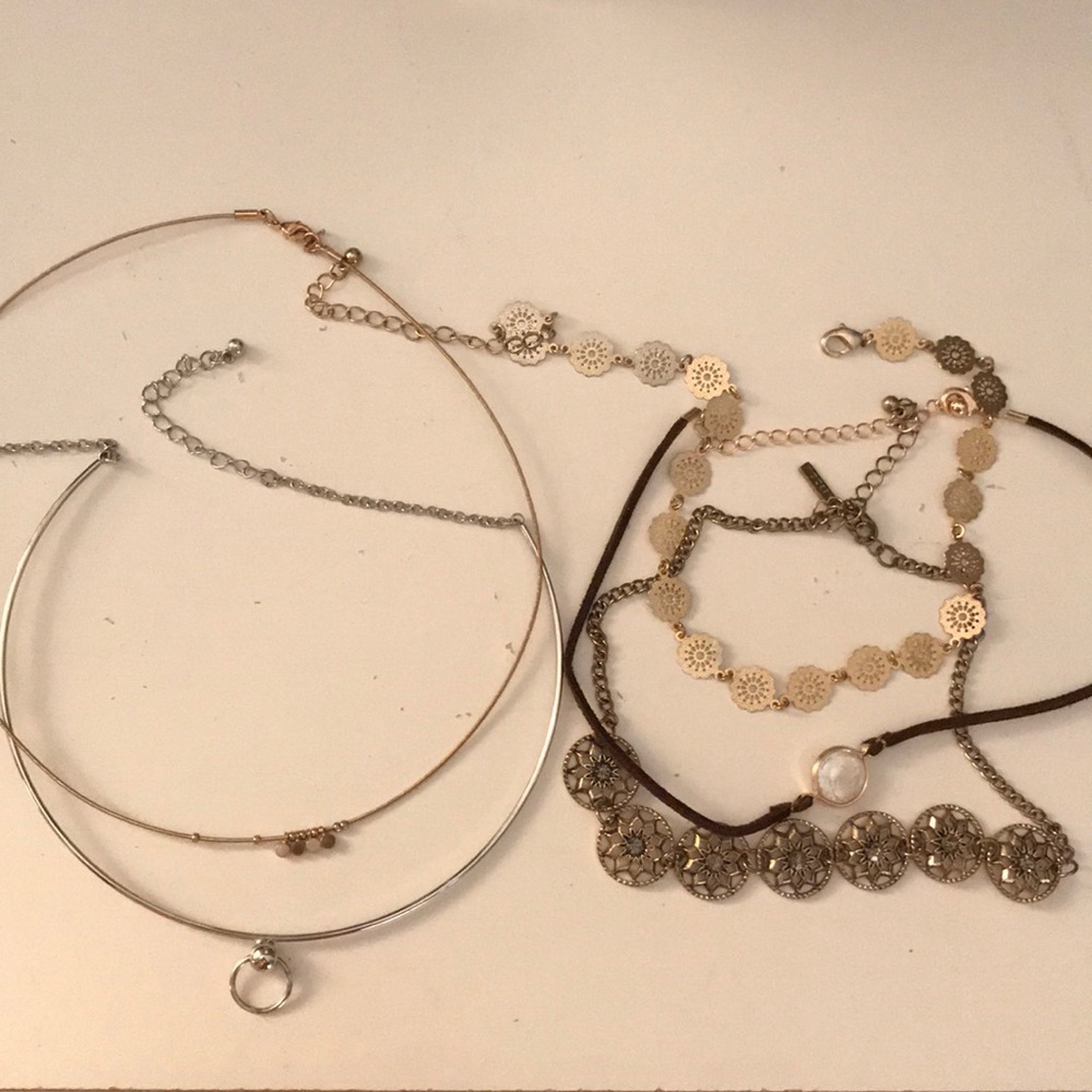 Set of 5 chokers